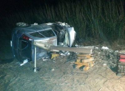 Un muerto al volcar en su auto cerca de Juan Jorba