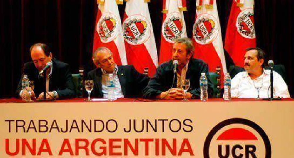 La UCR cerr la puerta a un acuerdo nacional con el PRO y el Frente Renovador