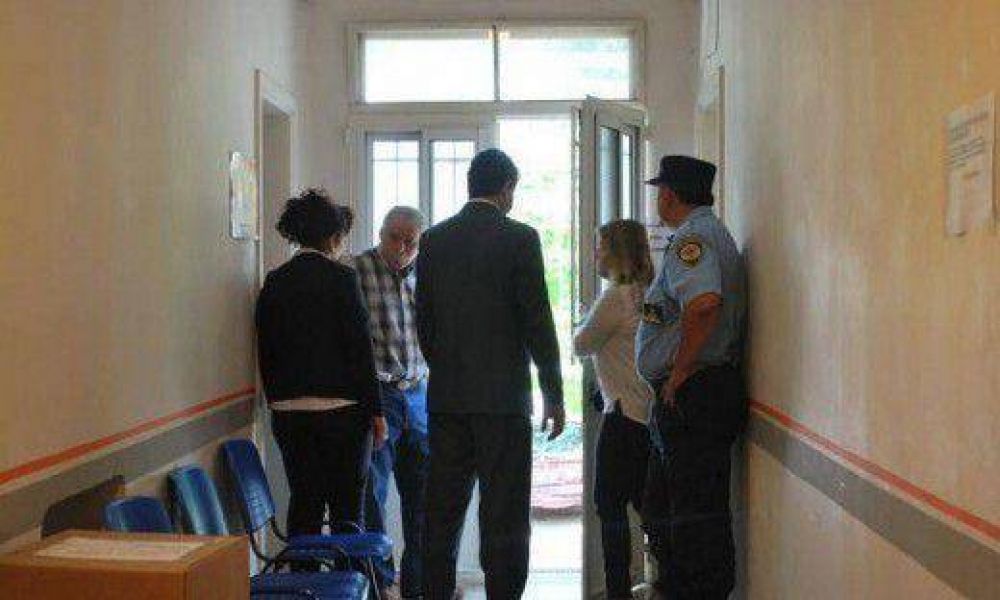 Allanaron la Municipalidad por la investigaci�n sobre la gesti�n de Felpeto