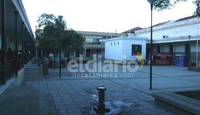 Los docentes preuniversitarios tambi�n van al paro
