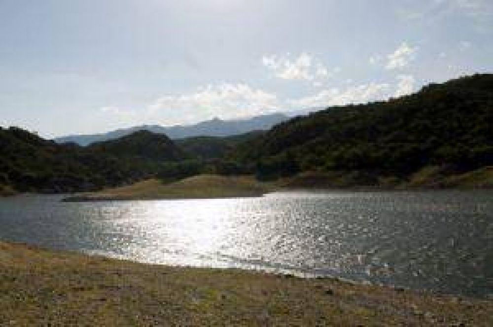 A pesar de la fuerte baja en El Jumeal, garantizan la provisi�n de agua potable