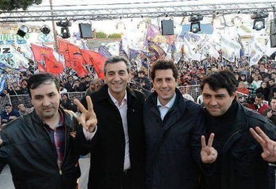 El D�a de la Militancia mostr� a los presidenciales oficialistas separados