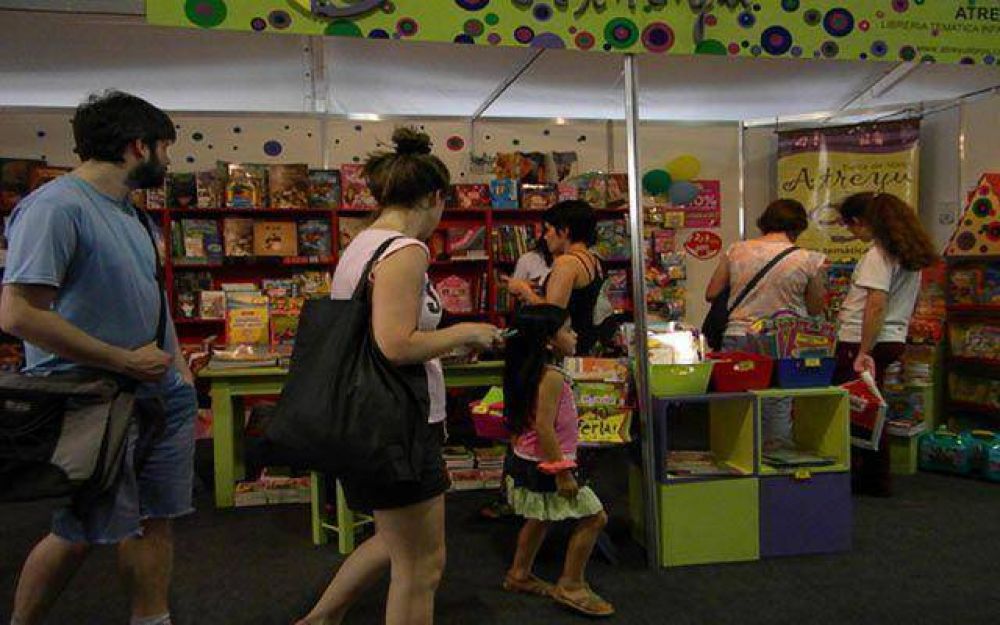 Ms de 55 mil personas visitaron la Feria del Libro