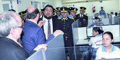 Insfr�n le recrimin� p�blicamente ayer al Ministro Gonz�lez por la ola de robos