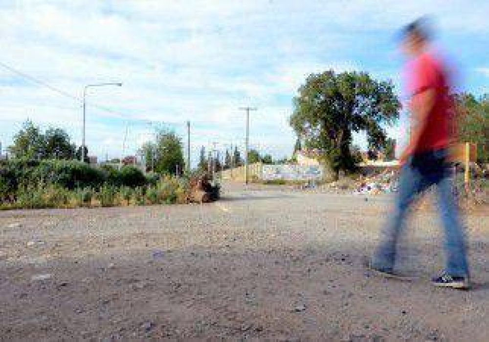 Una adolescente denunci� que fue violada en un bald�o 