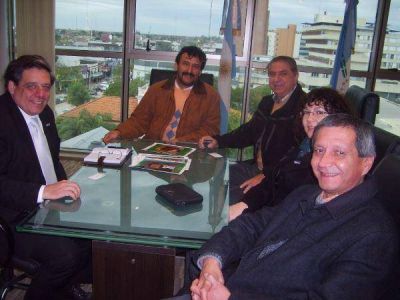 COMENZ� LA INSCRIPCI�N PARA CURSAR LA TECNICATURA EN OBRAS VIALES