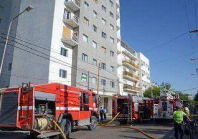Un incendio revel� fallas de seguridad en un edificio 