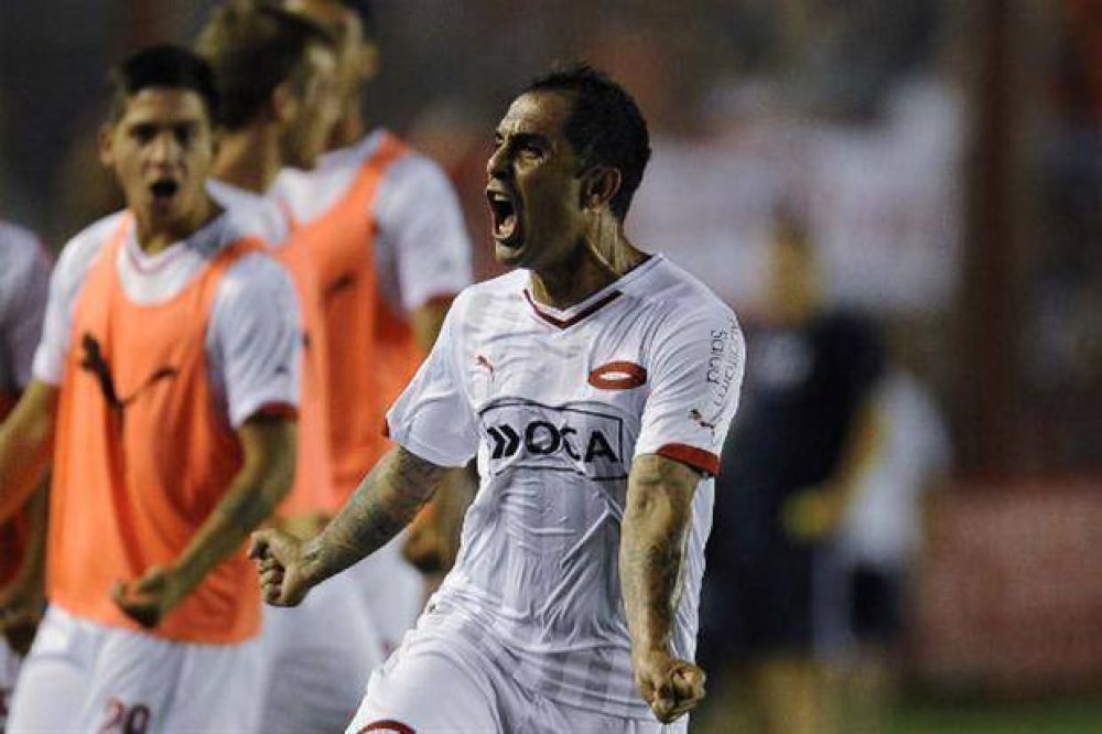 Independiente vapule� a Lan�s y dej� a River como �nico l�der del torneo
