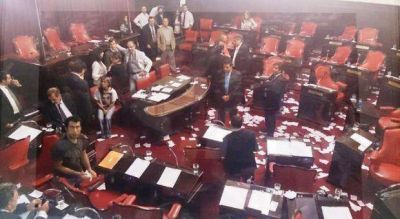 Mientras el Senado avanza con la sanci�n a Ishii, el pace�o los denunciar� por cohecho