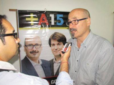Carlos Melzi: �En un a�o no electoral, el Frente Renovador est� caminando y est� muy activo�