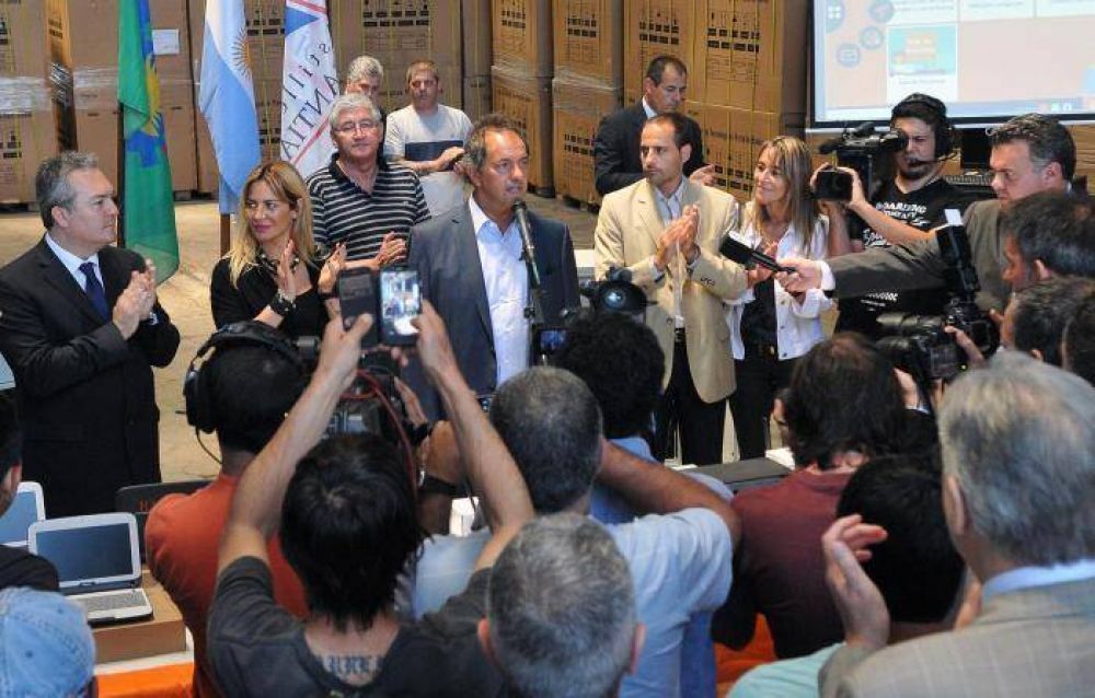 Scioli asegur� que es estrat�gico alcanzar la total alfabetizaci�n digital