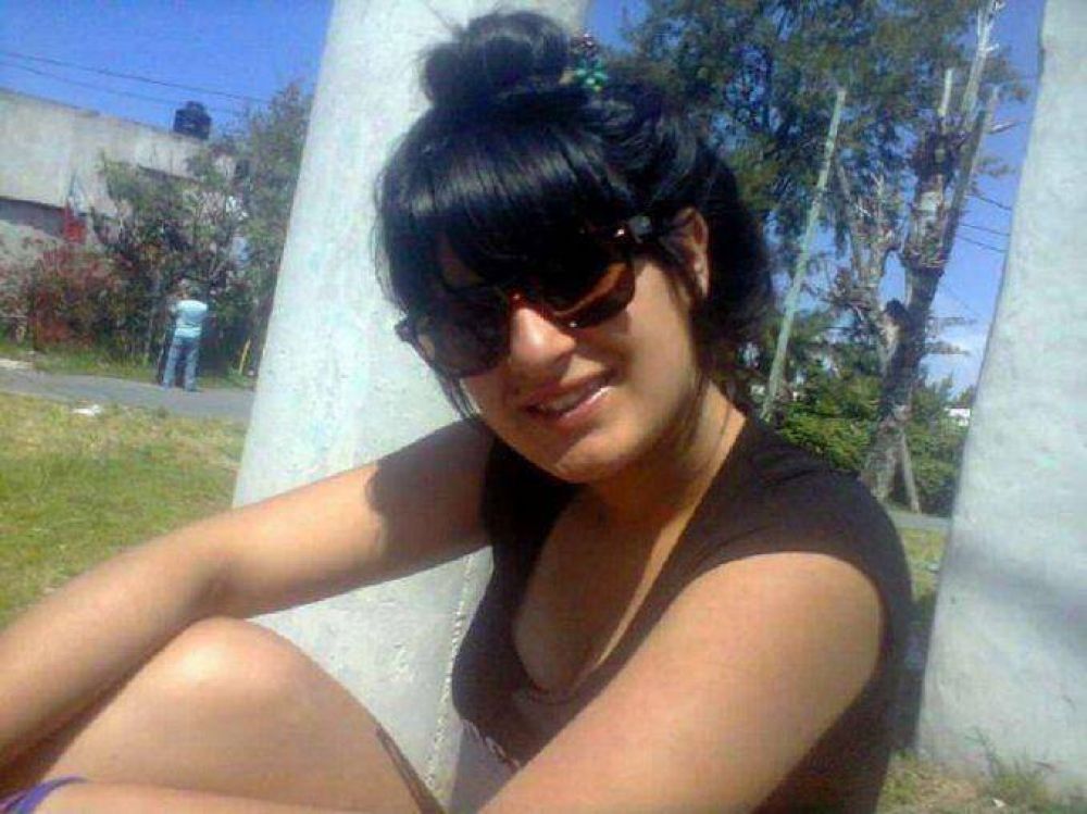 A la adolescente hallada en Ezpeleta la mataron con un block de cemento