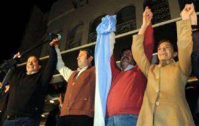 La UCR llamar� a internas y los cobistas discuten si participar�n
