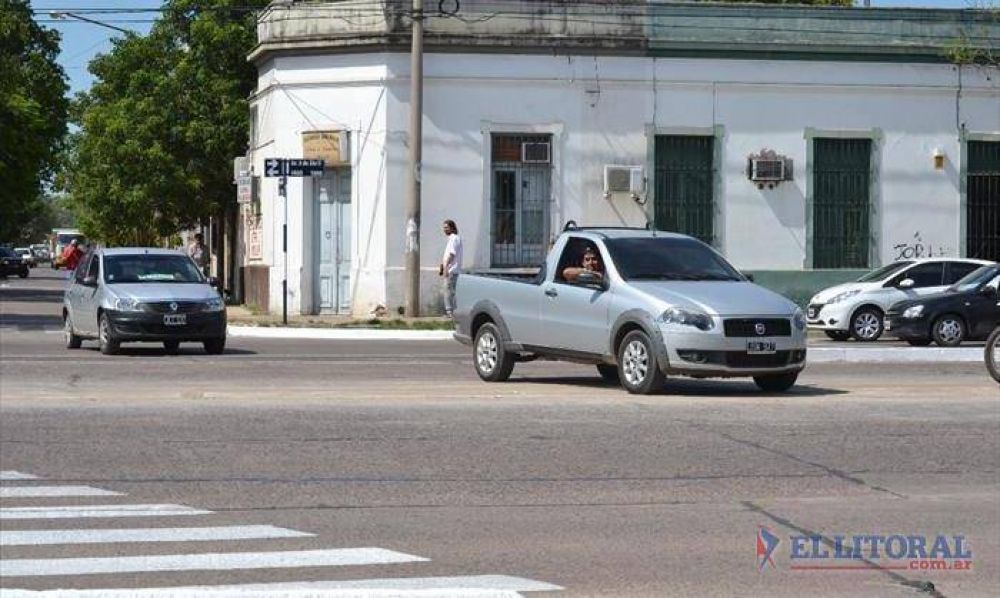 Habilitaron el cruce de Catamarca y 3 de Abril para descongestionar el tr�nsito