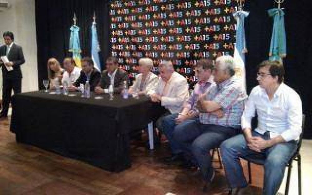 Quilmes: Queijeiro present bloque unificado del Frente Renovador
