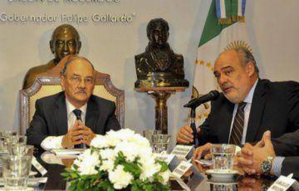 Bacileff y Colombi asisten a la Jefatura de Gabinete por el segundo puente