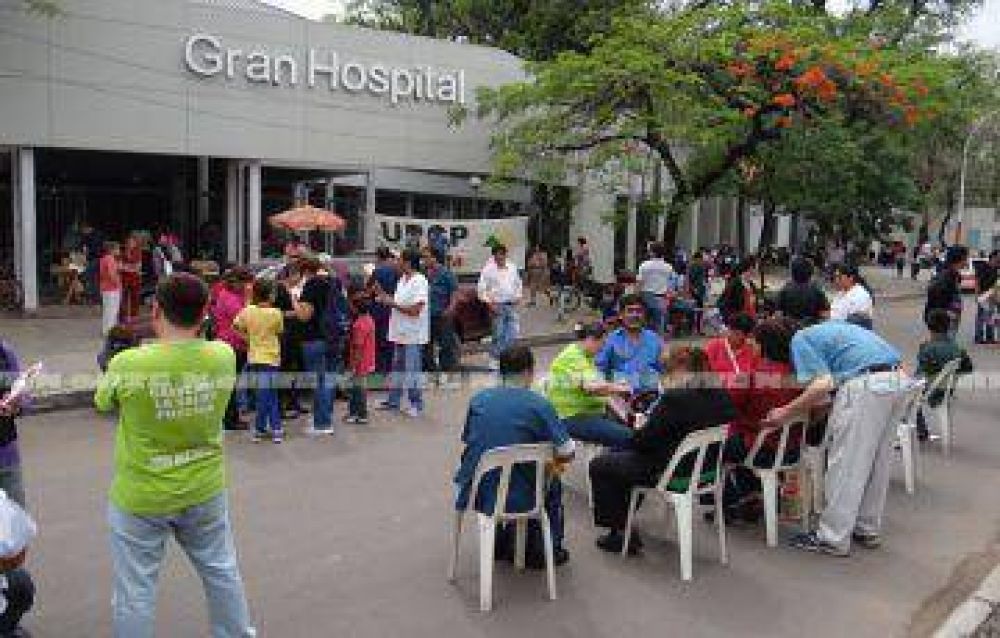 El servicio de salud en la provincia en aprietos por los paros