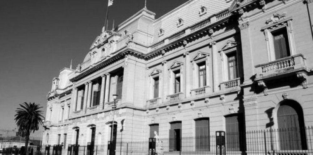 Ante el anuncio de nuevas medidas de fuerza: el gobierno de Fellner habr�a convocado solo a un sector de los gremios de Jujuy para la pr�xima semana