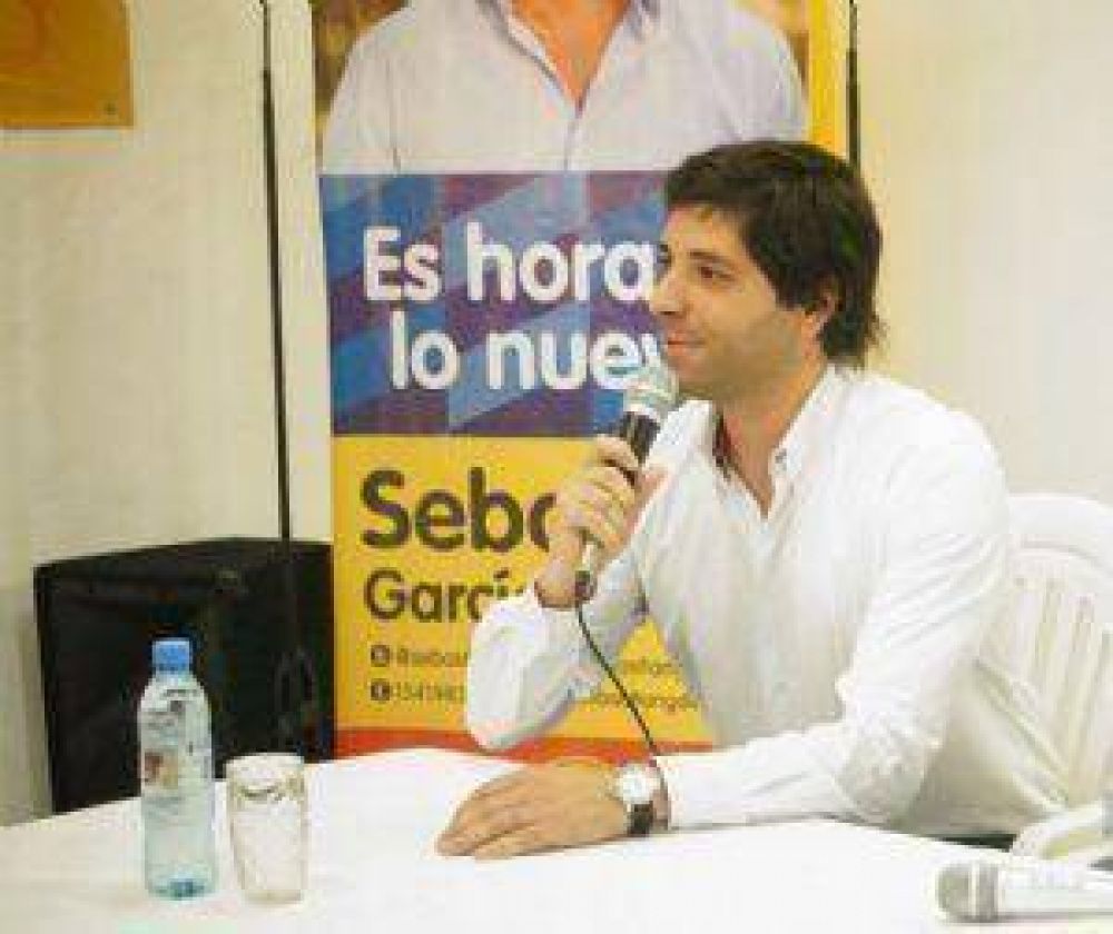 Garc�a De Luca solicit� la ampliaci�n de la Guardia del Hospital