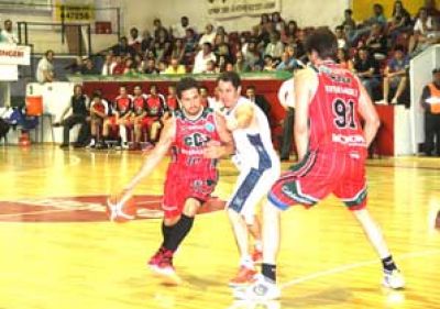 Tres al hilo: Ciclista gan�, gust� y gole�