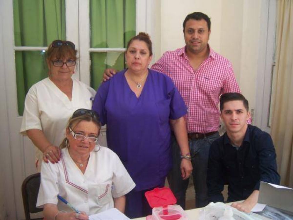 Integrantes del programa Argentina Trabaja fueron vacunados