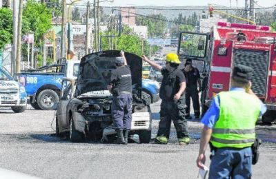 Hombre grave tras explotar el tanque de gas de su auto