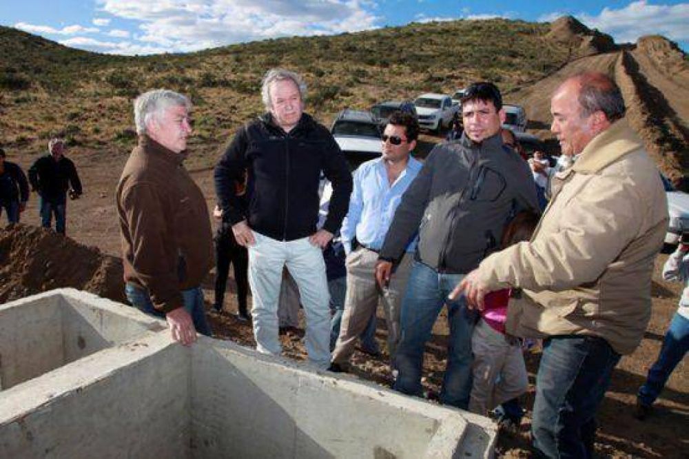 Peralta supervis� los �ltimos trabajos que se realizan en el acueducto de vinculaci�n