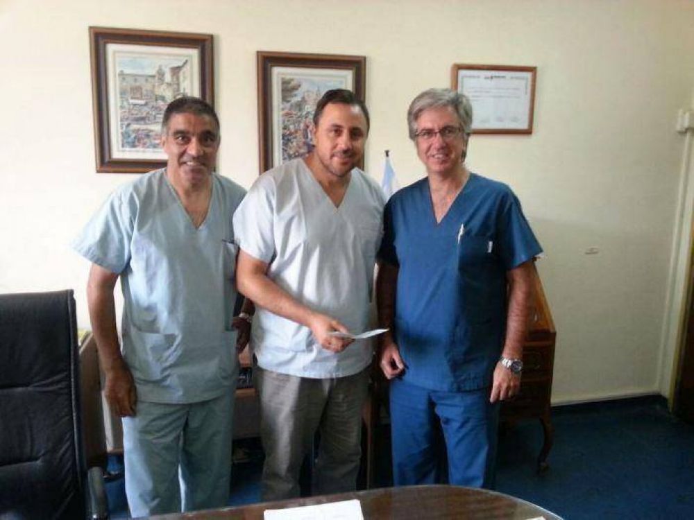 Armend�riz entreg� subsidio al Hospital Posadas de Saladillo