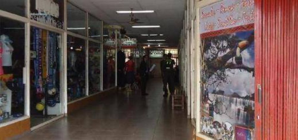 Gendarmer�a allan� locales en Iguaz� por venta de d�lares blue
