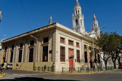 Denuncian un caso de abuso en el Colegio del Huerto de Paran�