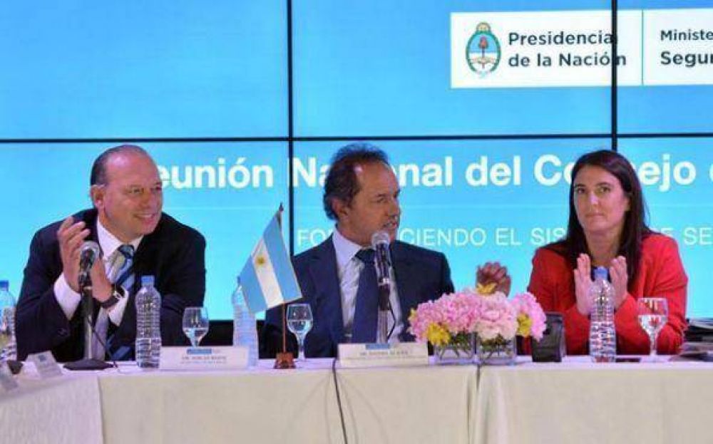 Los popes de la seguridad nacional disertaron en Pilar
