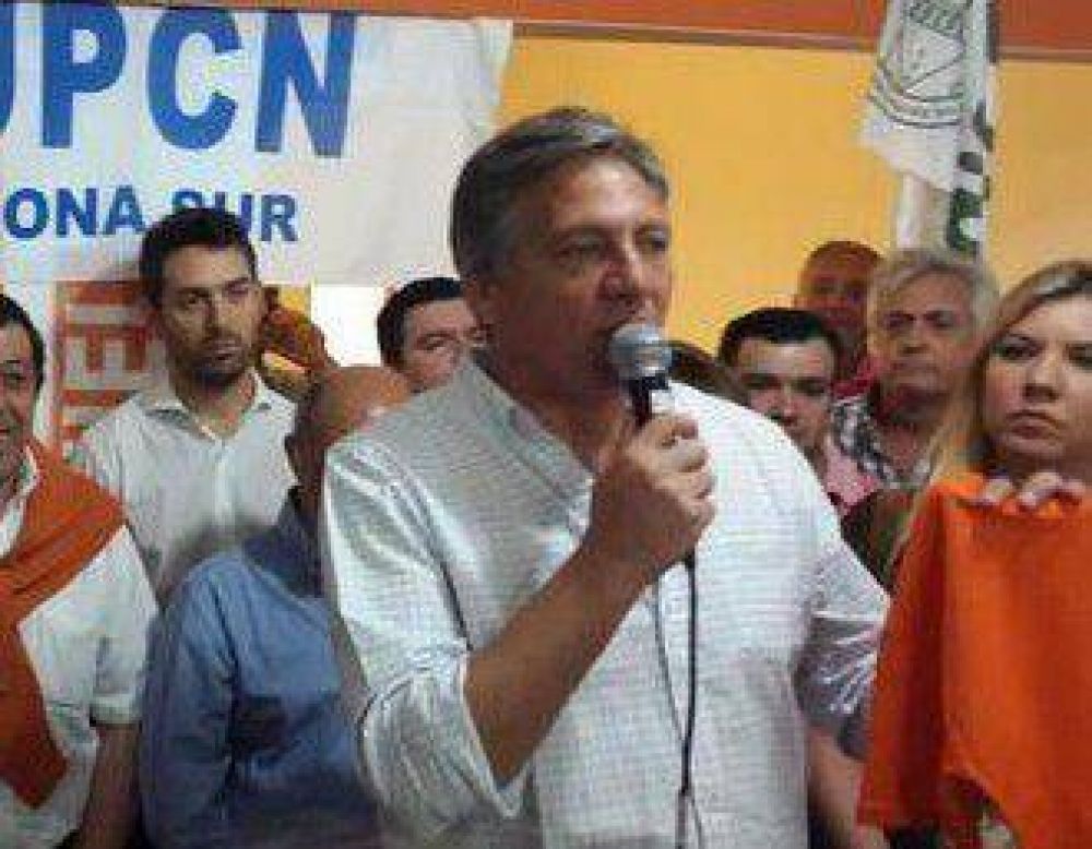 Budassi sali� a respaldar a Villalba