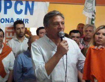 Budassi sali� a respaldar a Villalba