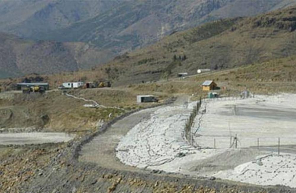 Nuevo conflicto con la Minera Gold