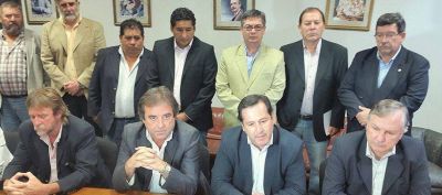LA UCR Y EL FPJ NO ACOMPA�ARAN EL PROYECTO DE REFORMA CONSTITUCIONAL