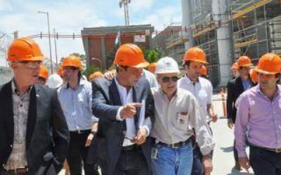 C�ffaro recibi� a 22 intendentes y recorrieron Atucha II en Z�rate
