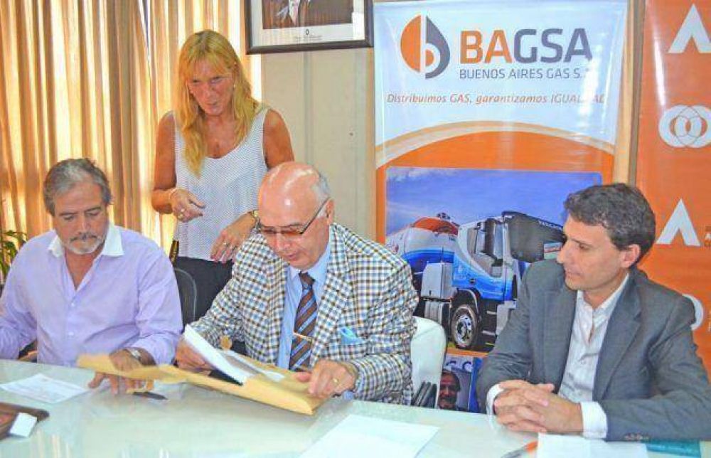 BAGSA licit obra y Del Carril tendr gas natural