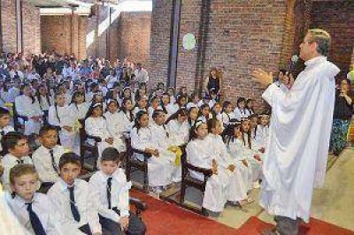 En la preparaci�n ni�os recibieron la primera comuni�n