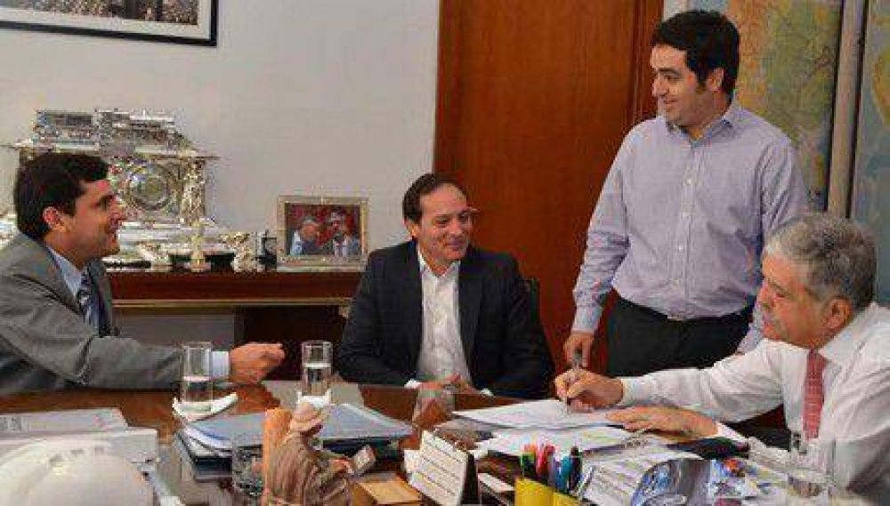 El ministro Julio De Vido recibi a Camau y a Giraud en Buenos Aires