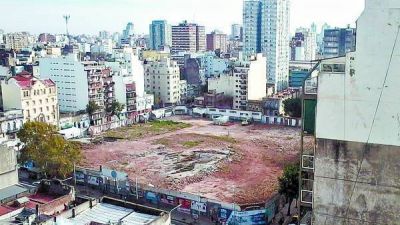 A trav�s de la web, piden hacer una plaza en lugar de un microestadio