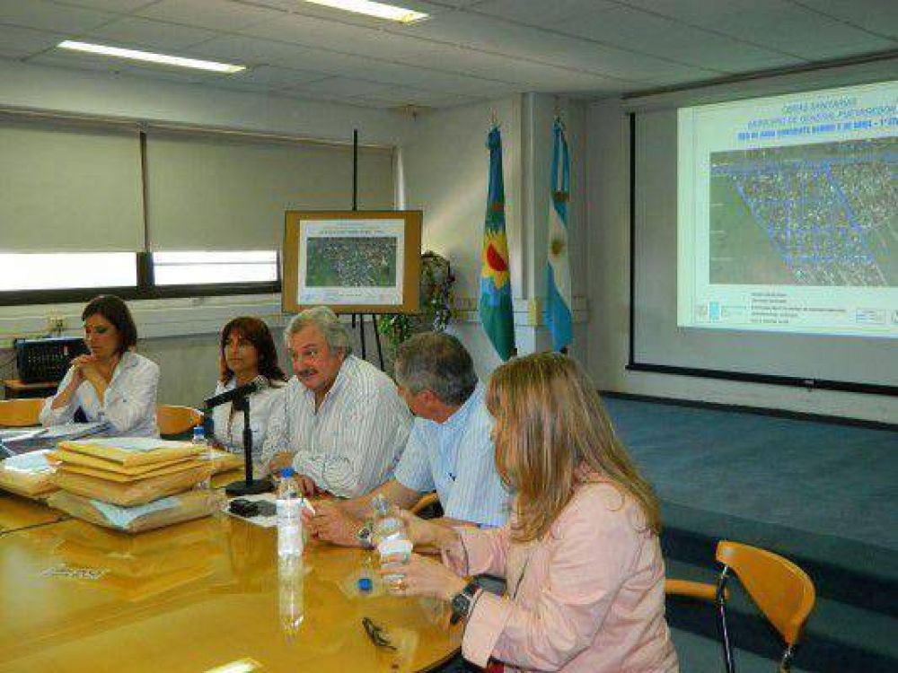 Avanza licitaci�n para llegar con red de agua a 2 de Abril