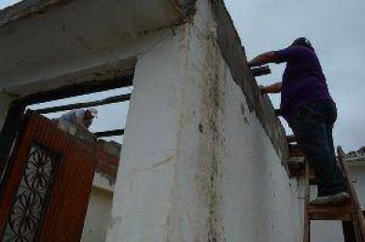 Defensa Civil asisti� a unas 25 familias afectadas por la lluvia
