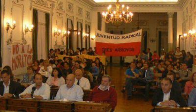 Polic�a Local, expropiaci�n del exPolicl�nico y trata, aprobadas por unanimidad 