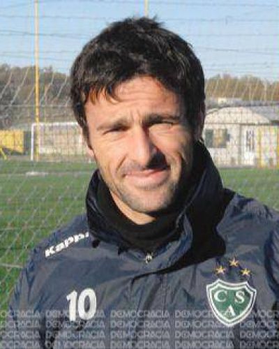 Silvio Iuval� ingresar�a el s�bado desde el inicio