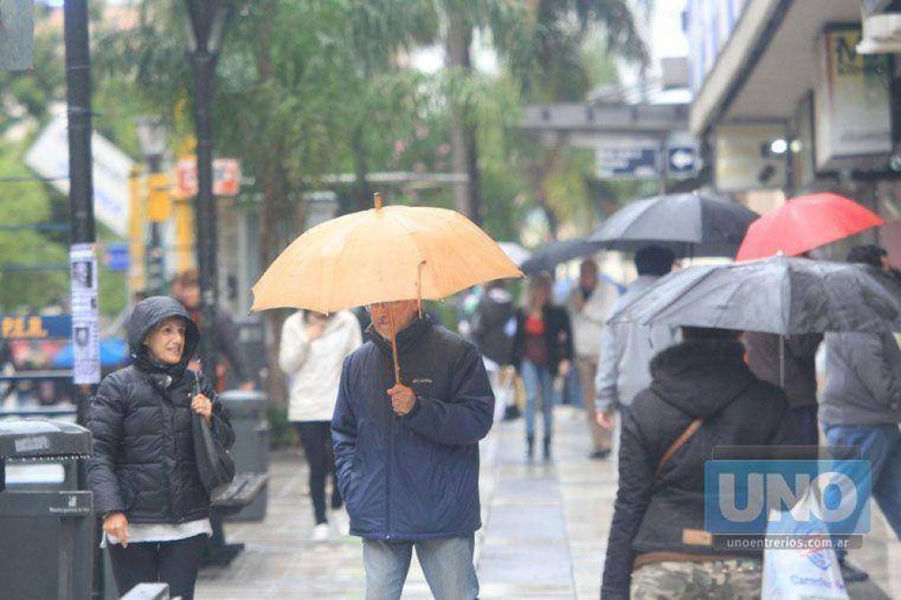Llueve en Paran� y hay alerta por tormentas en la provincia
