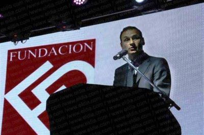 Los alcahuetes de siempre dijeron presente en la cena de Kraiselburd