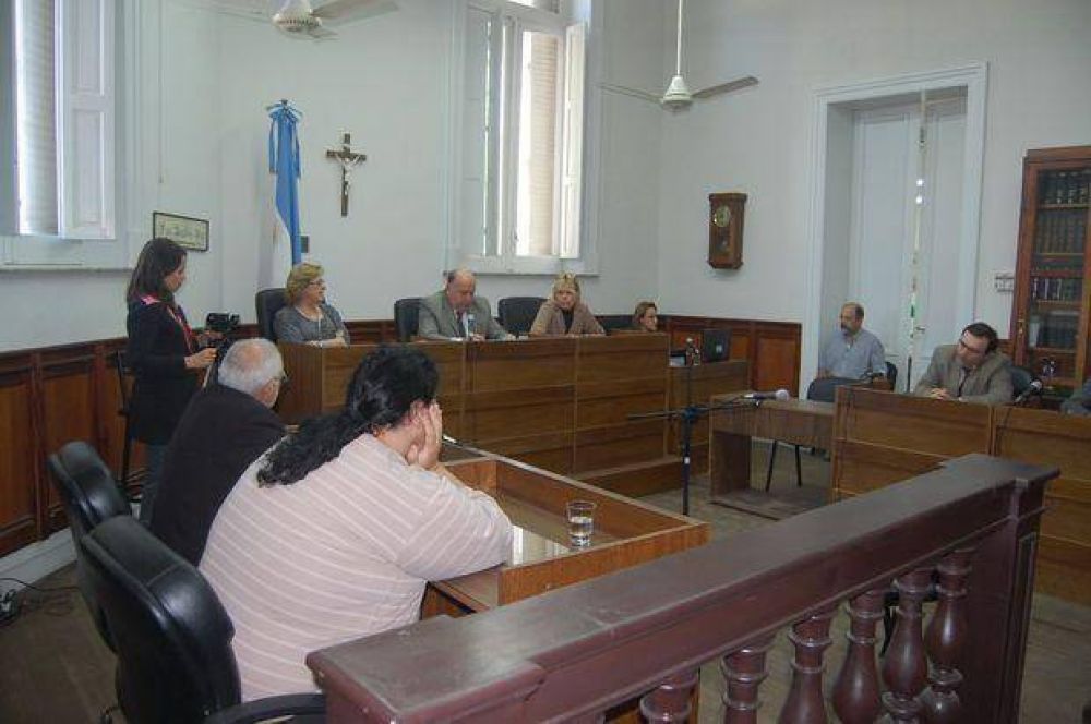 El padre que abus� de su hija debe iniciar con el cumplimiento de la pena