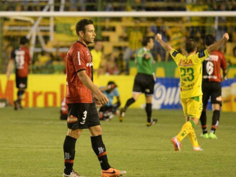 Con poco f�tbol, Newell�s tuvo una ca�da inesperada en Florencia Varela