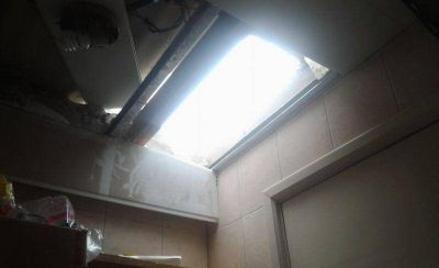 Hacen un boquete y desvalijan el dep�sito de un local
