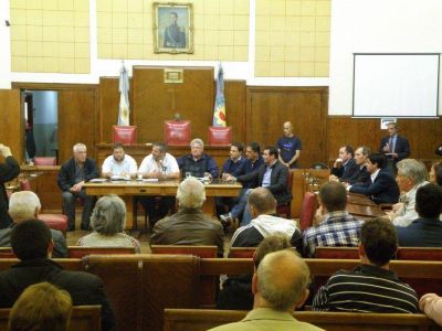 �Los responsables de la problem�tica de la ruta 88 deben hacerse cargo del peligro que conlleva�